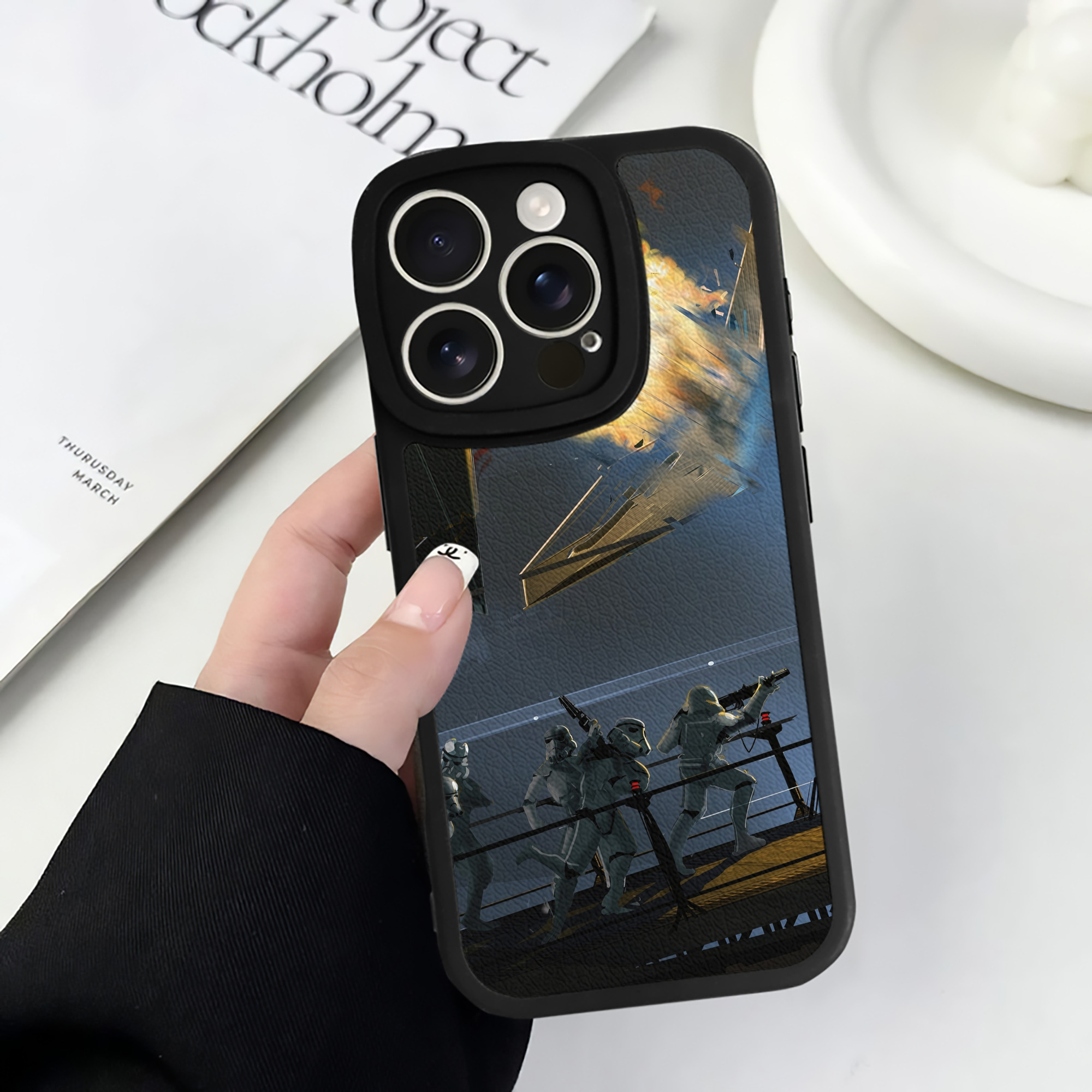 （画像用） スター・ウォーズ Star Wars 【iPhone 16シリーズ対応】シリコンスマホケース（レザー調） 材質：シリコン